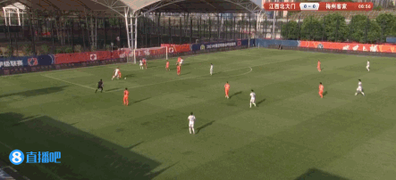 中甲-吉森两射一传梁学铭破门 梅州客家4-0江西北大门继续领跑