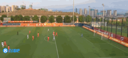 中甲-吉森两射一传梁学铭破门 梅州客家4-0江西北大门继续领跑