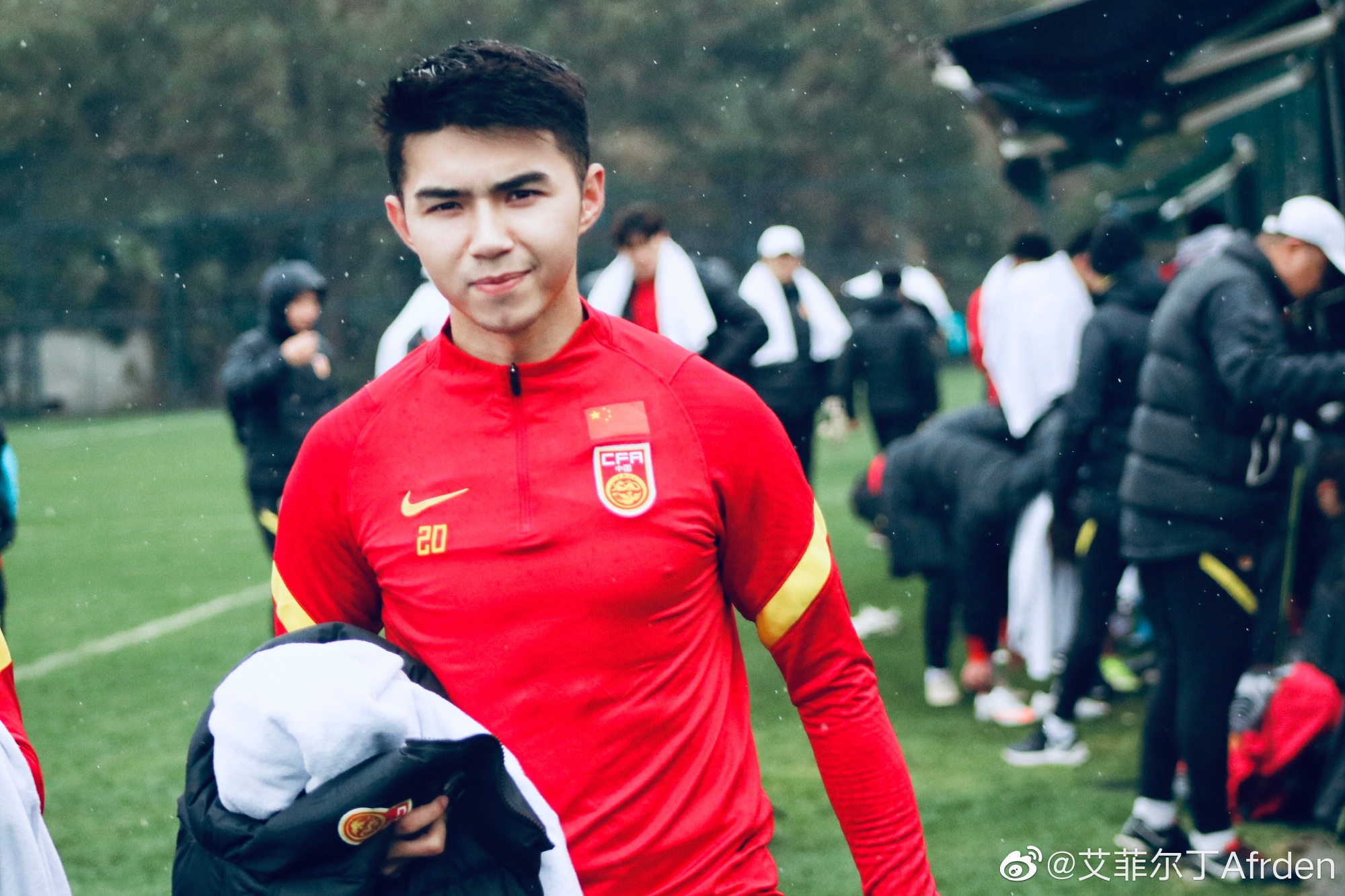 U21国足开启上海集训，艾菲尔丁发文为球队加油：新年新气象！