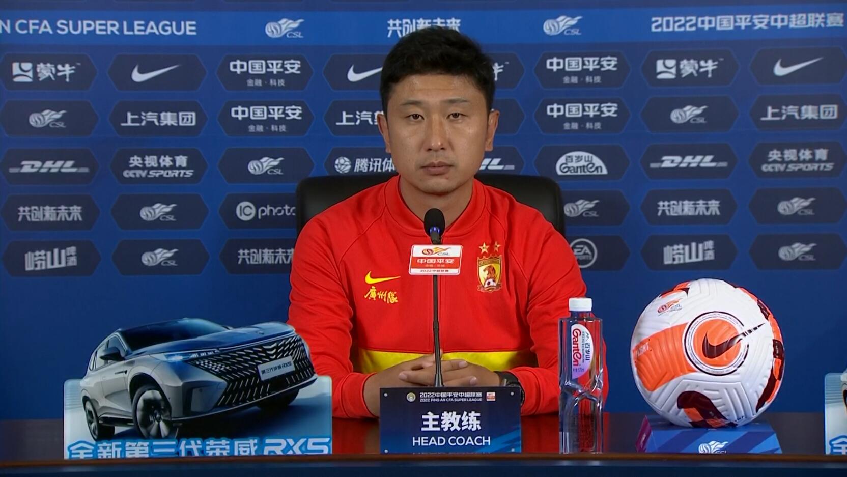 刘智宇：如何得分是最需要解决的问题，我只能告诉球员再冷静些