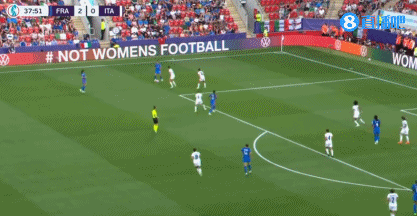 任意球破门前小眼神预警！?来看看女足欧洲杯首轮的精彩进球