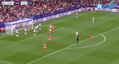 女足欧洲杯-打铁对决！奥地利门将卡里乌斯附体，德国2-0晋级四强