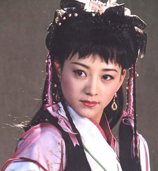 还记得笑傲江湖中的小师妹岳灵珊么